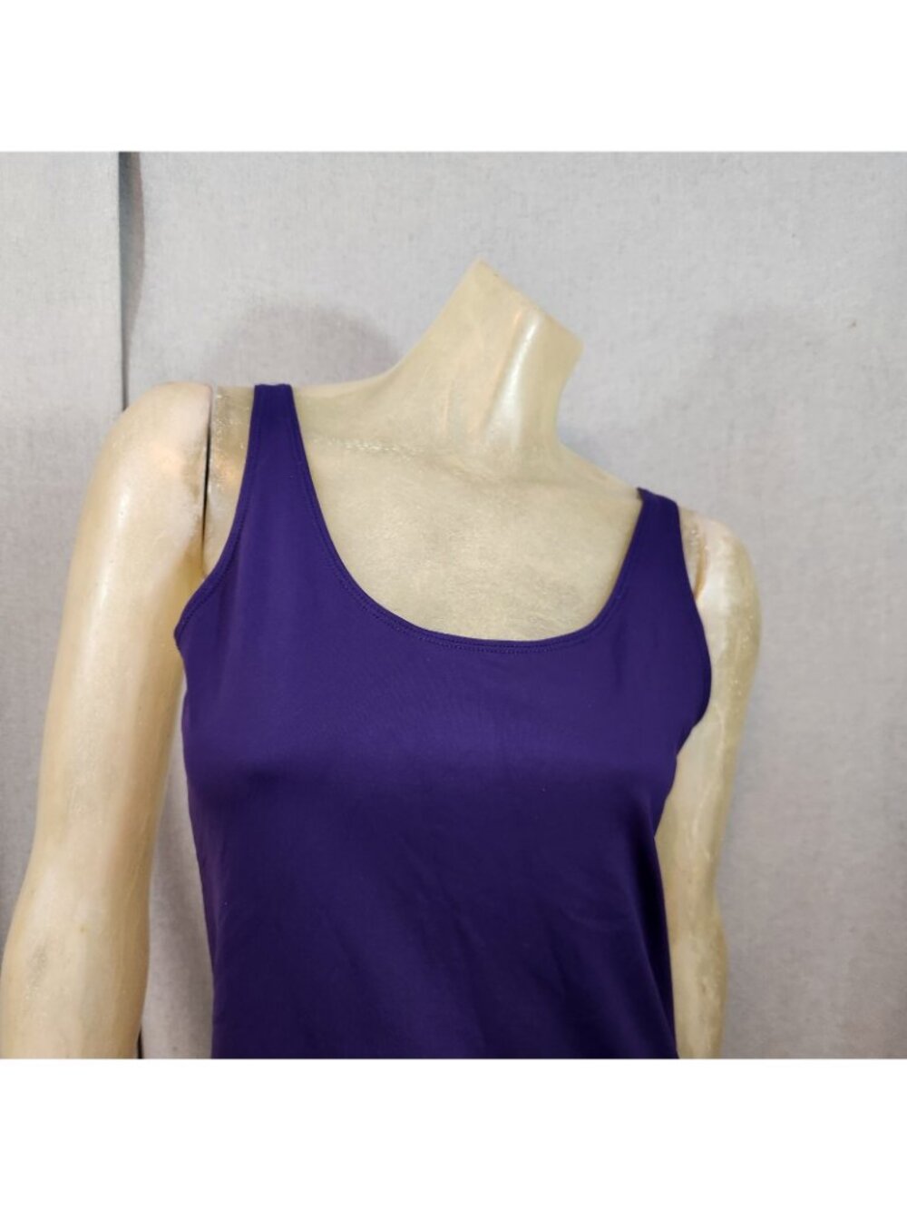 Chicos Purple Scoop Neck Wide Spaghetti Straps Cami Blouse Shirt Size 1 MEDIUM - Picture 2 of 6